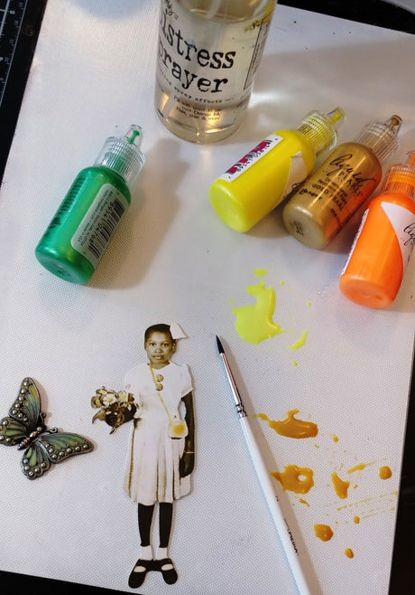 Crafting with Ranger Liquid Pearls: A Guide to Adding Elegance and Dimension to Your Projects