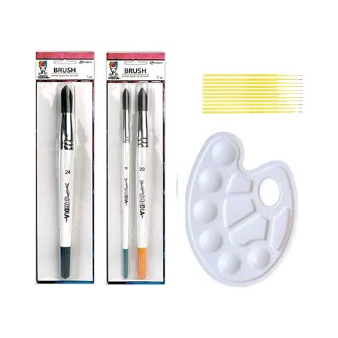 Ranger Dina Wakley Media Brush Bundle - 3 Round Top Brushes #16, 20, 24 with Trebbies Paint Palette and Detail Sticks