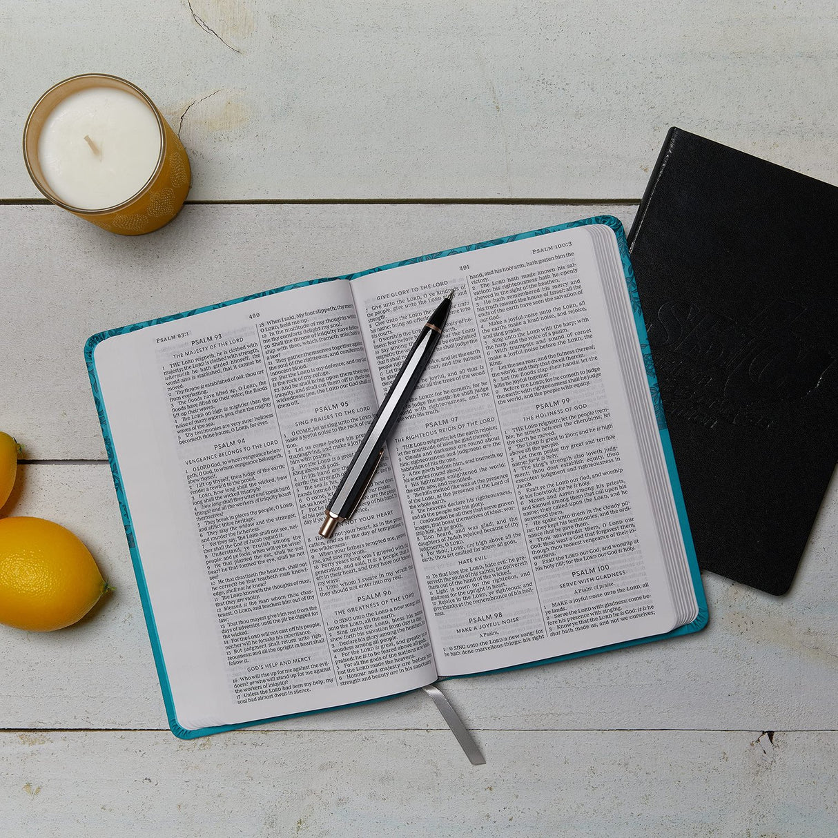 KJV Holy Bible: Thinline, Brown Leathersoft, Red Letter, Comfort Print: King James Version: Holy Bible, King James Version [Imitation Leather] Thomas Nelson