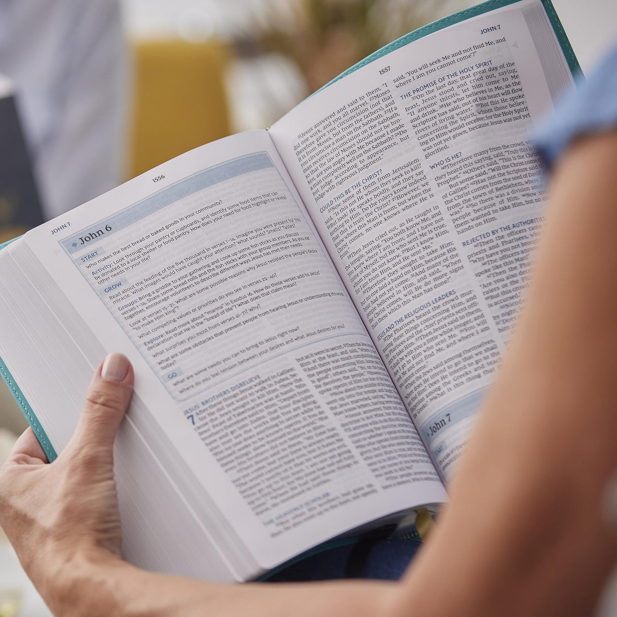 NKJV, The Bible Study Bible, Hardcover, Comfort Print: A Study Guide for Every Chapter of the Bible [Hardcover] O'Neal, Sam