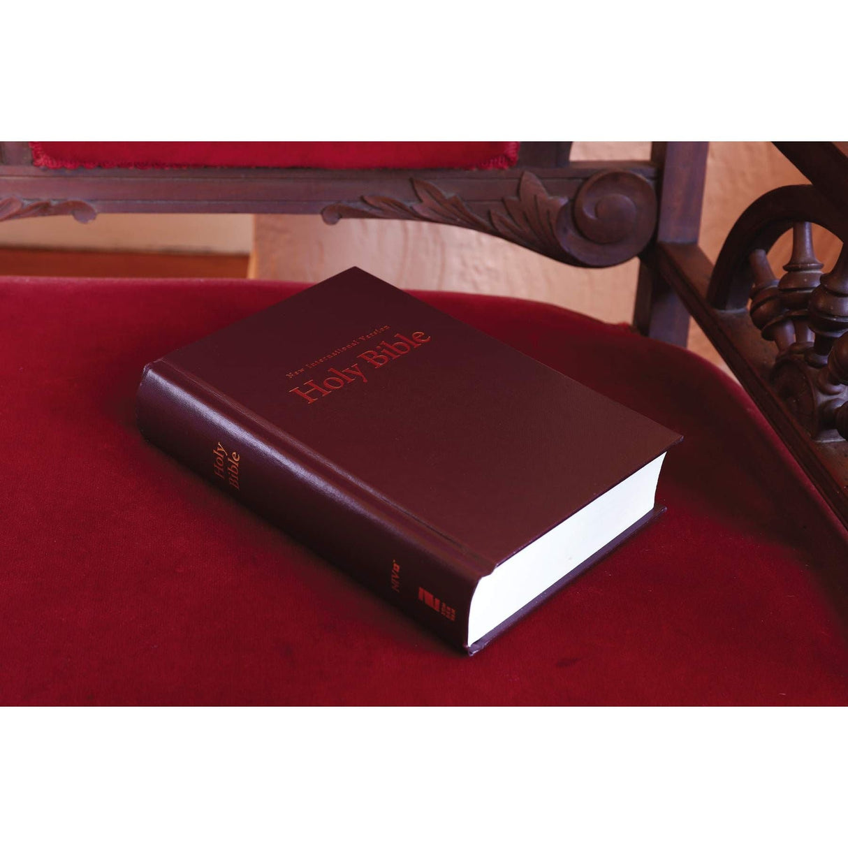 NIV, Pew and Worship Bible, Large Print, Hardcover, Burgundy, Comfort Print [Hardcover] Zondervan