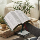 NKJV, Thinline Reference Bible, Large Print, Premium Goatskin Leather, Green, Premier Collection, Red Letter, Comfort Print: Holy Bible, New King James Version Thomas Nelson