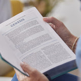 NKJV, The Bible Study Bible, Hardcover, Comfort Print: A Study Guide for Every Chapter of the Bible [Hardcover] O'Neal, Sam